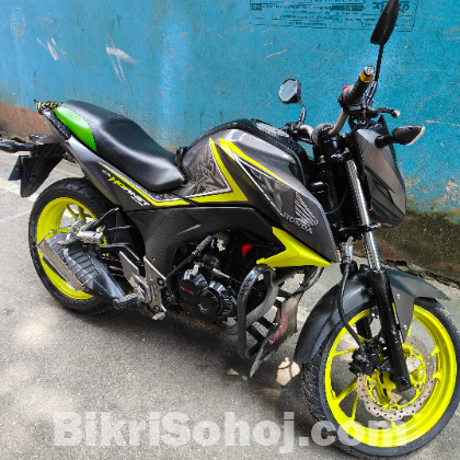 Honda CB Hornet 160R Fresh Condition 2020 Reg